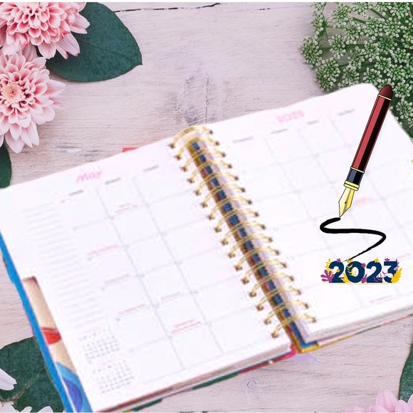 bando Berry Butterfly Planner  (17-Month) - Picture 4 of 6